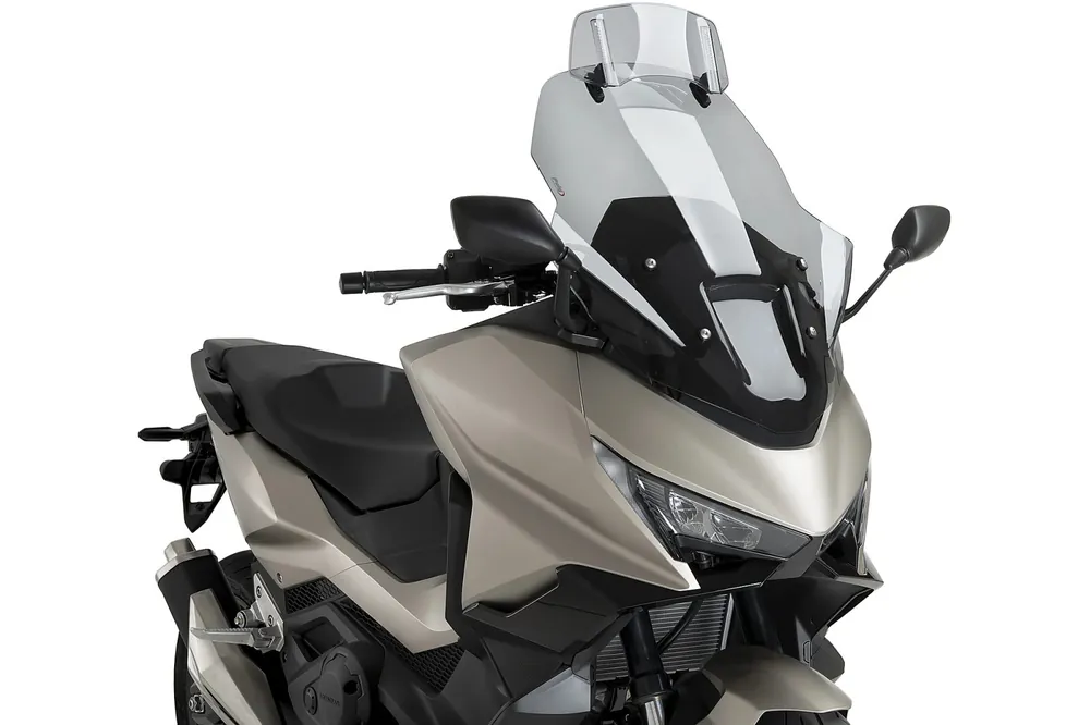 Zlevněno - Plexi štít PUIG V-TECH LINE TOURING WITH VISOR 22627H kouřová pro HONDA NSS 750 Forza 2025-2026